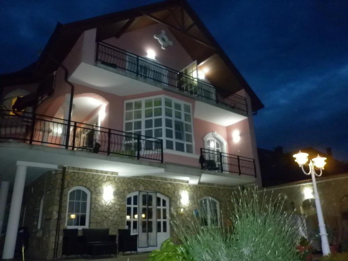 Manor Villa Hévíz Extérieur photo