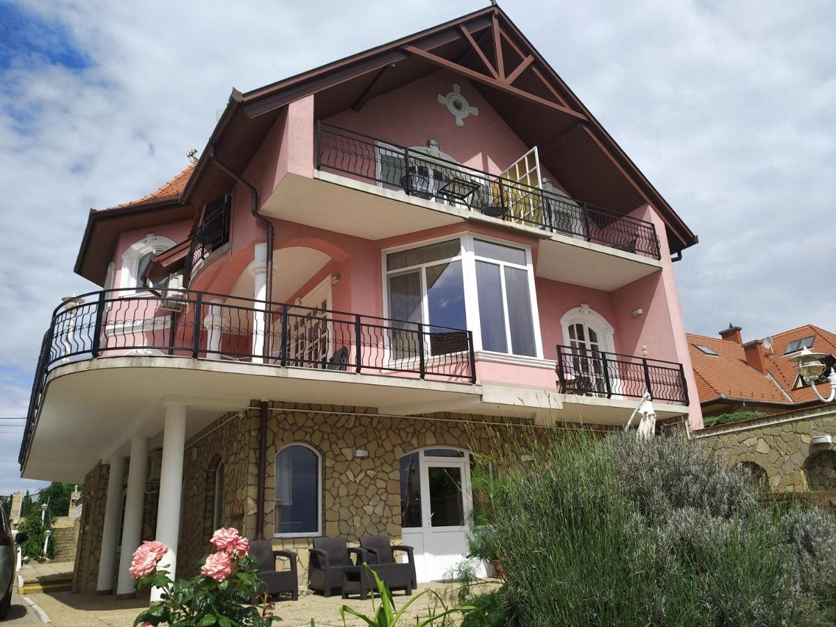 Manor Villa Hévíz Extérieur photo